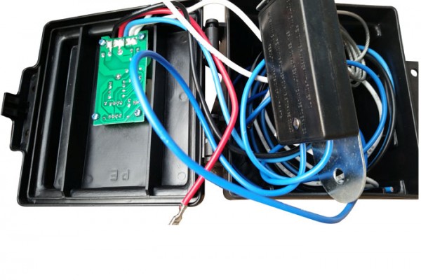 紧急刹车控制器